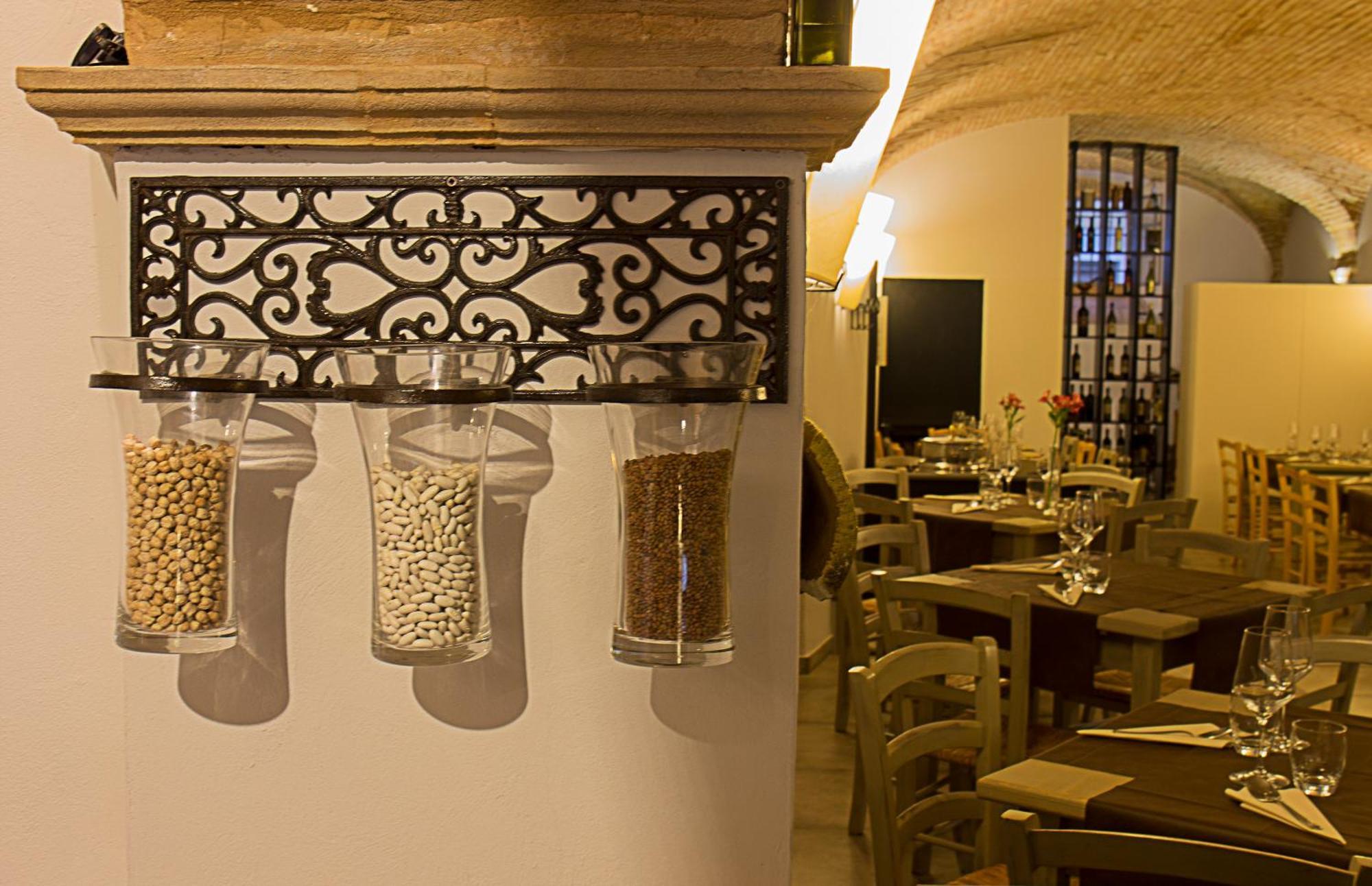 Hotel Le Mura Foligno Esterno foto