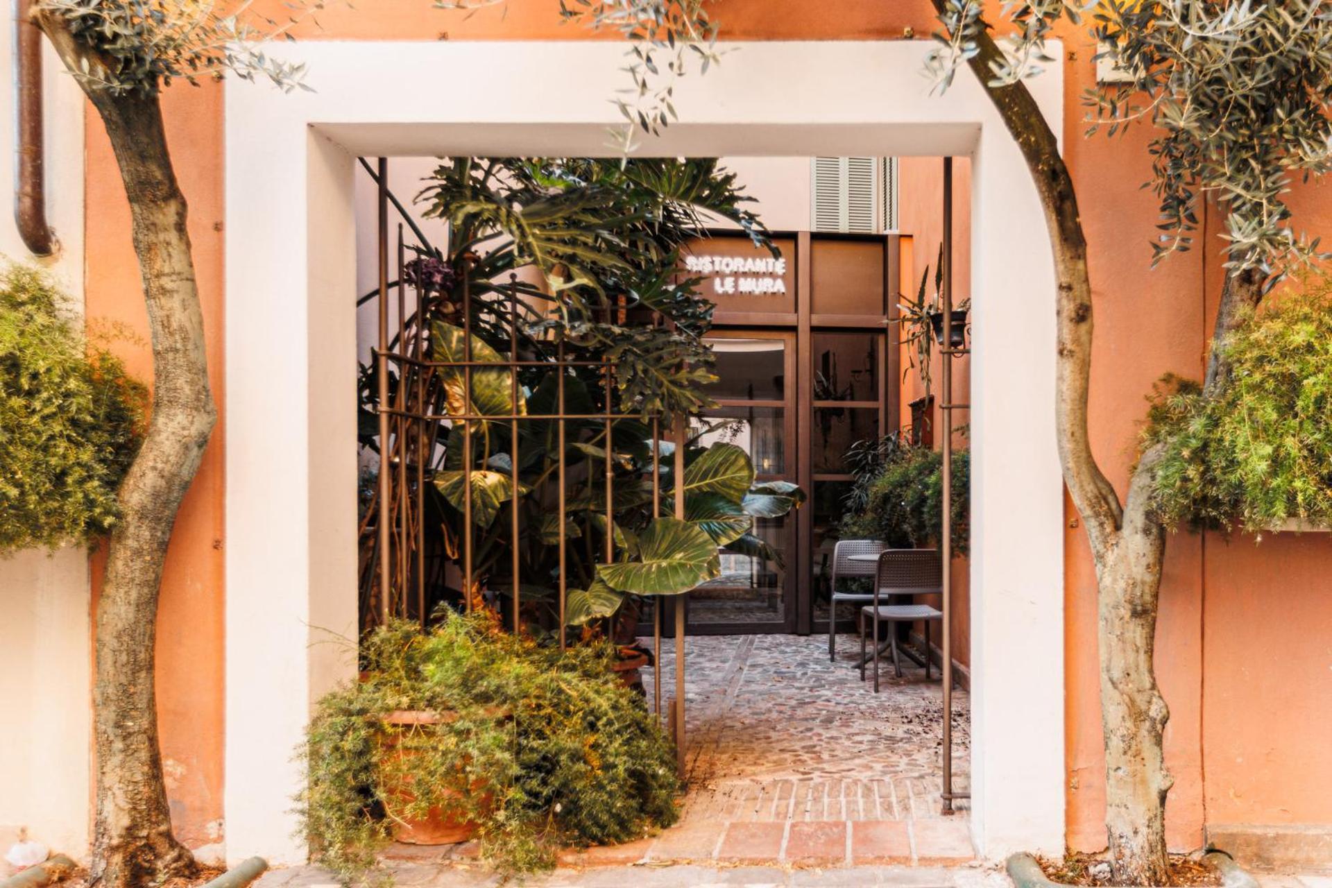 Hotel Le Mura Foligno Esterno foto