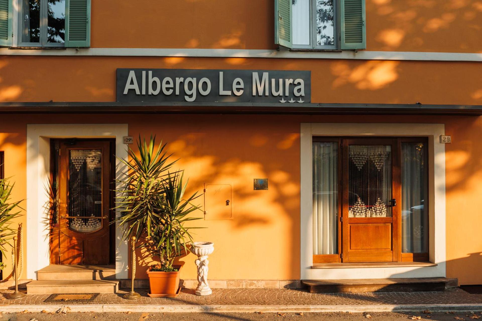 Hotel Le Mura Foligno Esterno foto