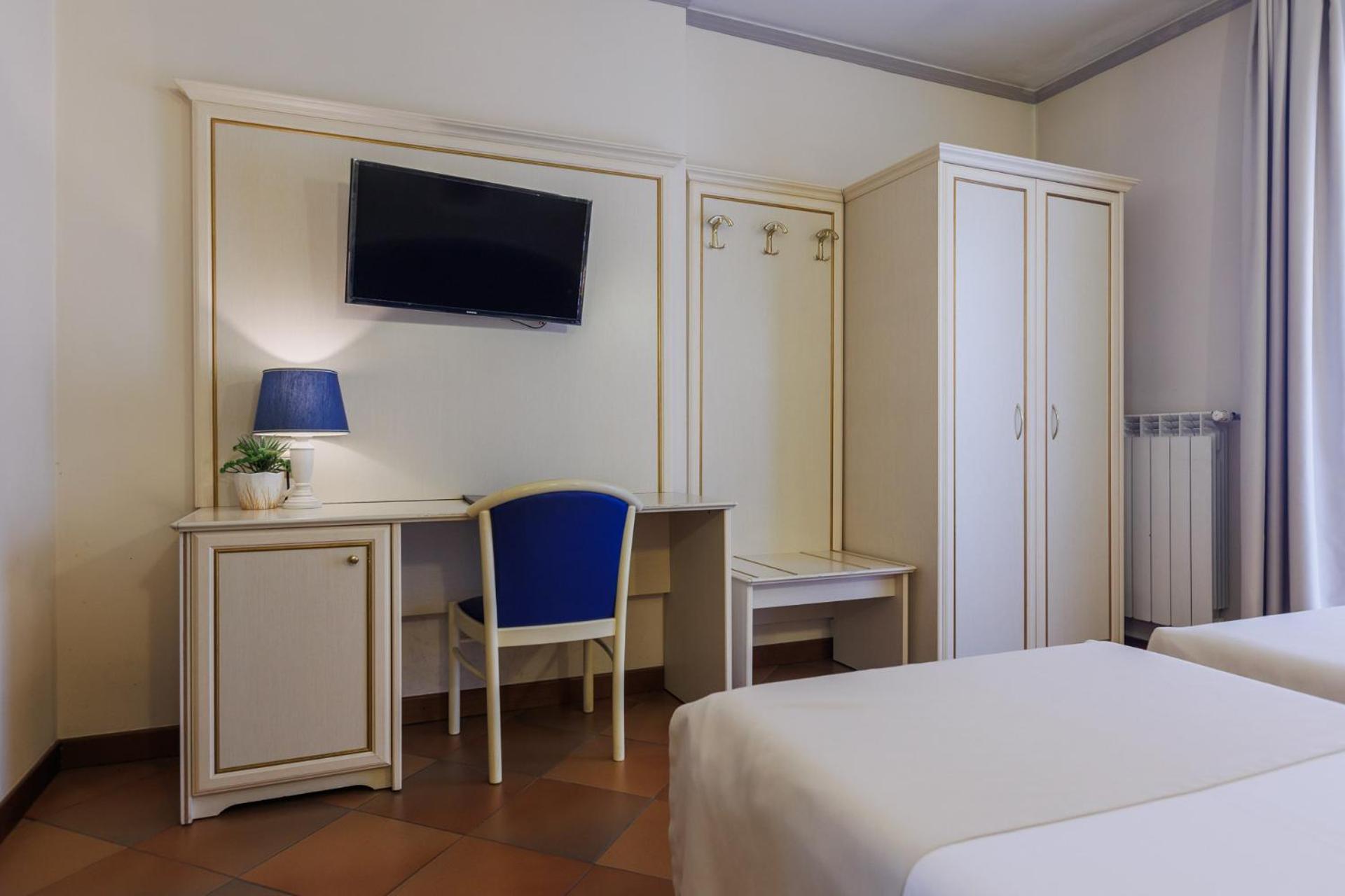 Hotel Le Mura Foligno Esterno foto