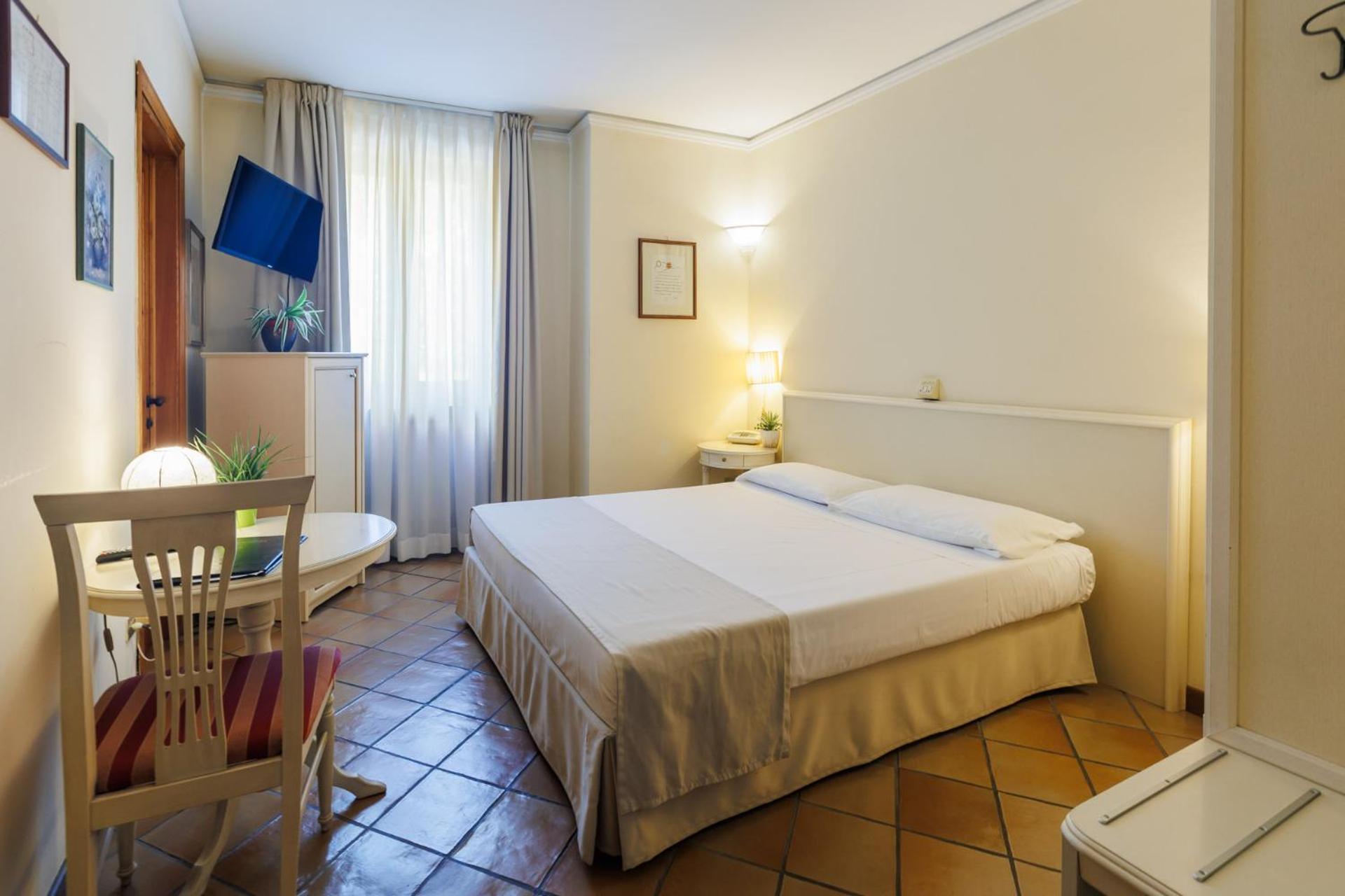 Hotel Le Mura Foligno Esterno foto