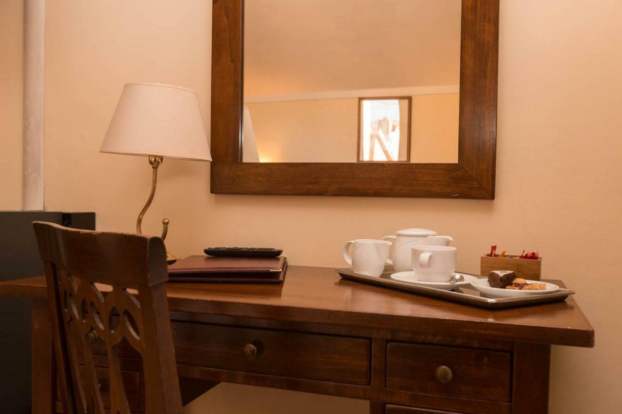Hotel Le Mura Foligno Esterno foto